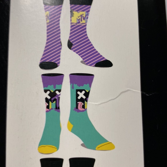 6 Pair Casual Crew MTV Socks shoe size 8-12 (BK) - Picture 3 of 5